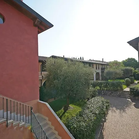 Nuovo Borgo *